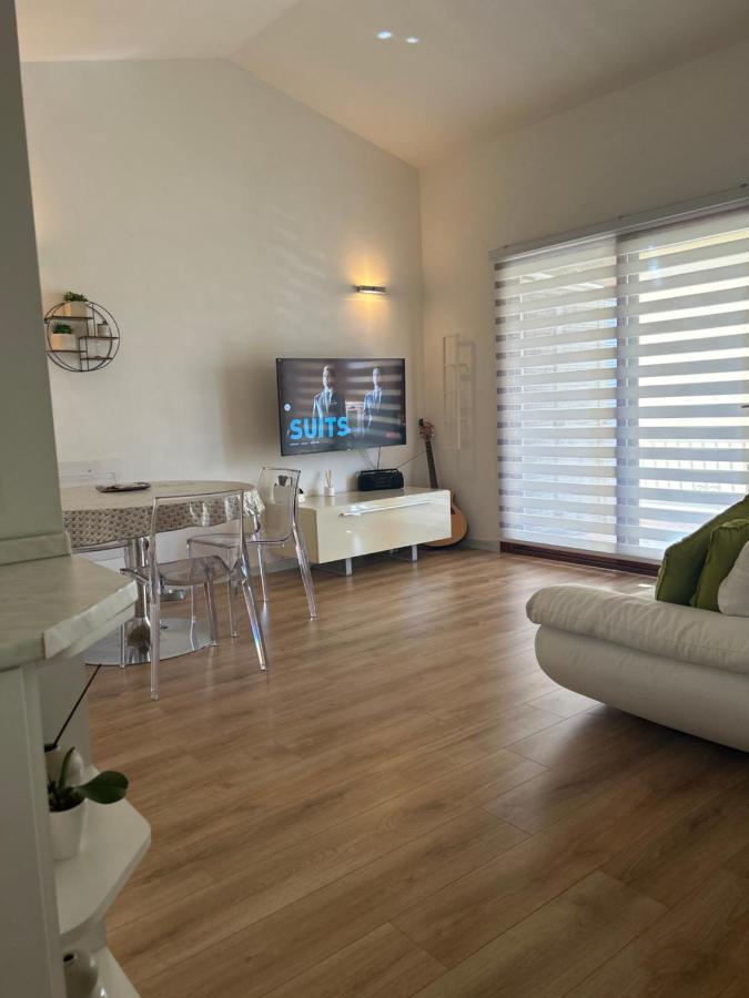 P. Home La Maddalena  Экстерьер фото